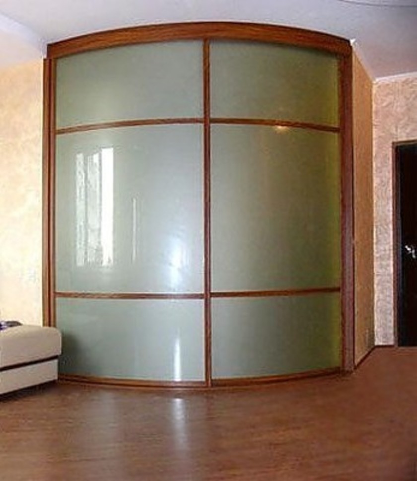 Встроенный шкаф купе радиусный в классическом стиле Нижневартовск
